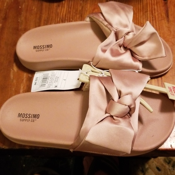 Mossimo  sandals - Picture 2 of 2